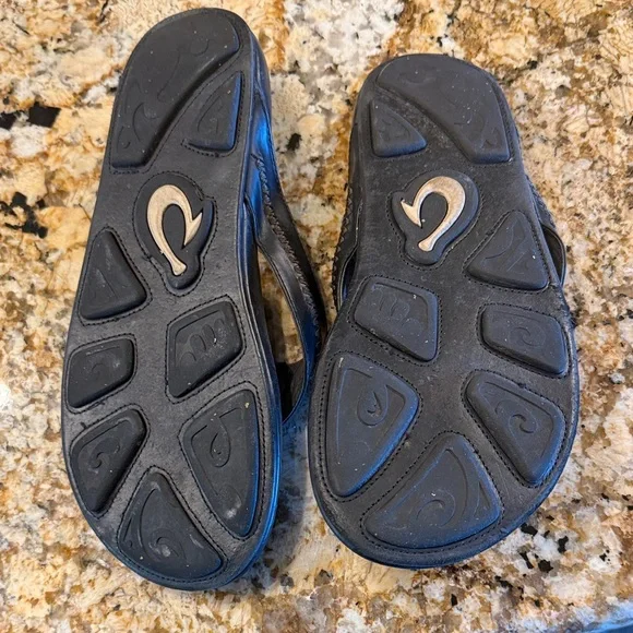 OluKai Black Leather Sandals - Picture 2 of 6